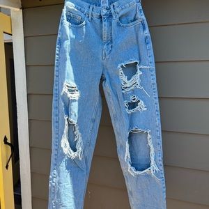 BDG Highrise Baggy Ripped Jeans Size 26